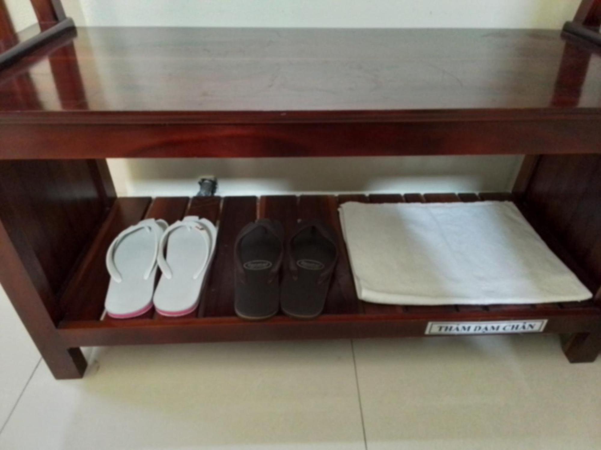 Hostel Dang Loi ホステルダンロイ Chau Doc Esterno foto