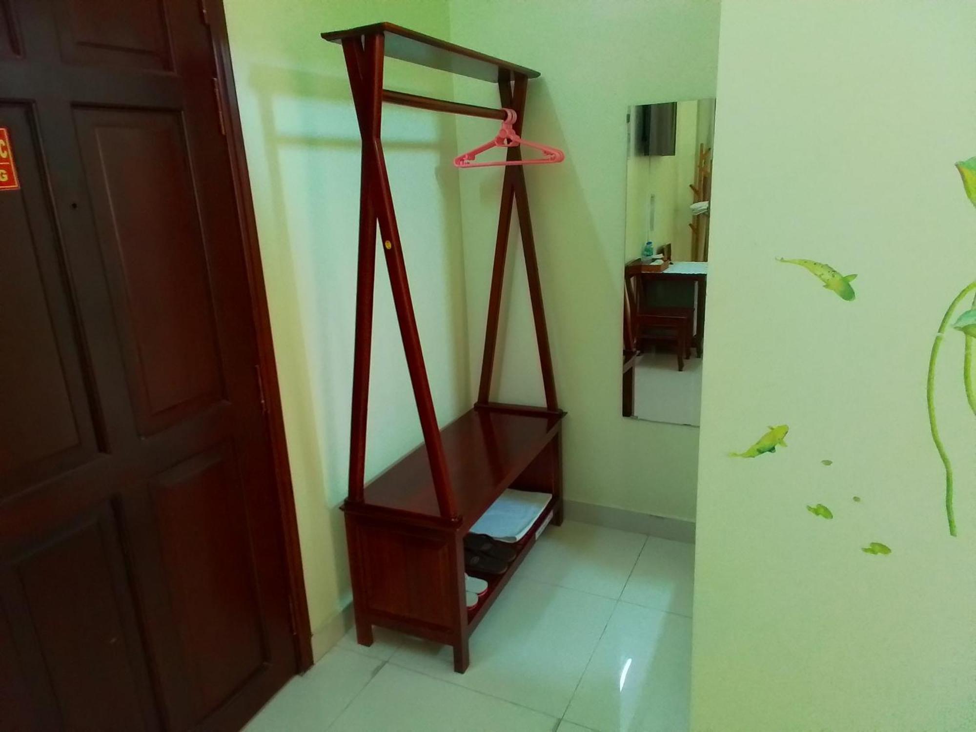 Hostel Dang Loi ホステルダンロイ Chau Doc Esterno foto