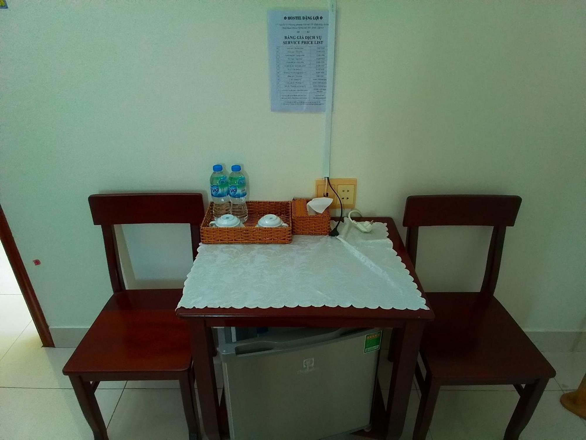 Hostel Dang Loi ホステルダンロイ Chau Doc Esterno foto